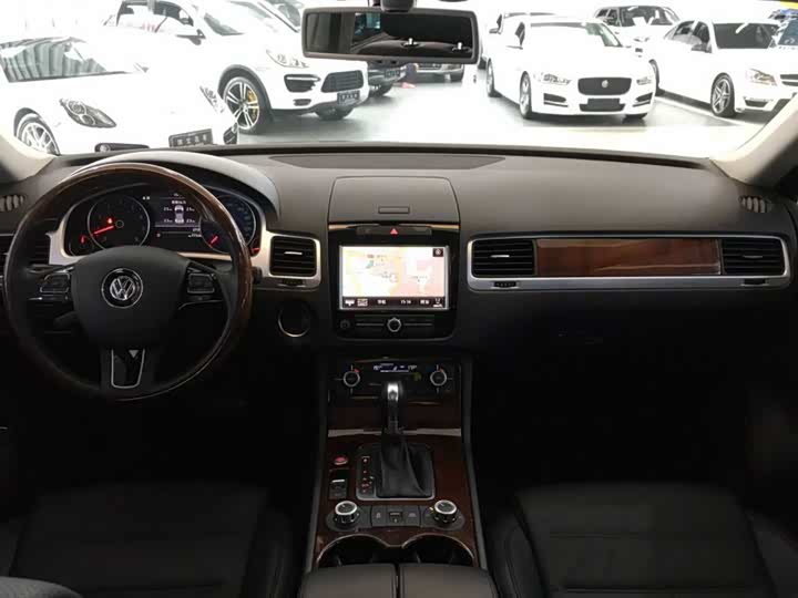 途锐2011款 3.0tsi 高配型