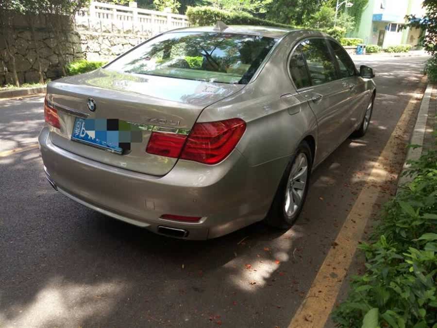 2009款 宝马7系 740li 豪华型