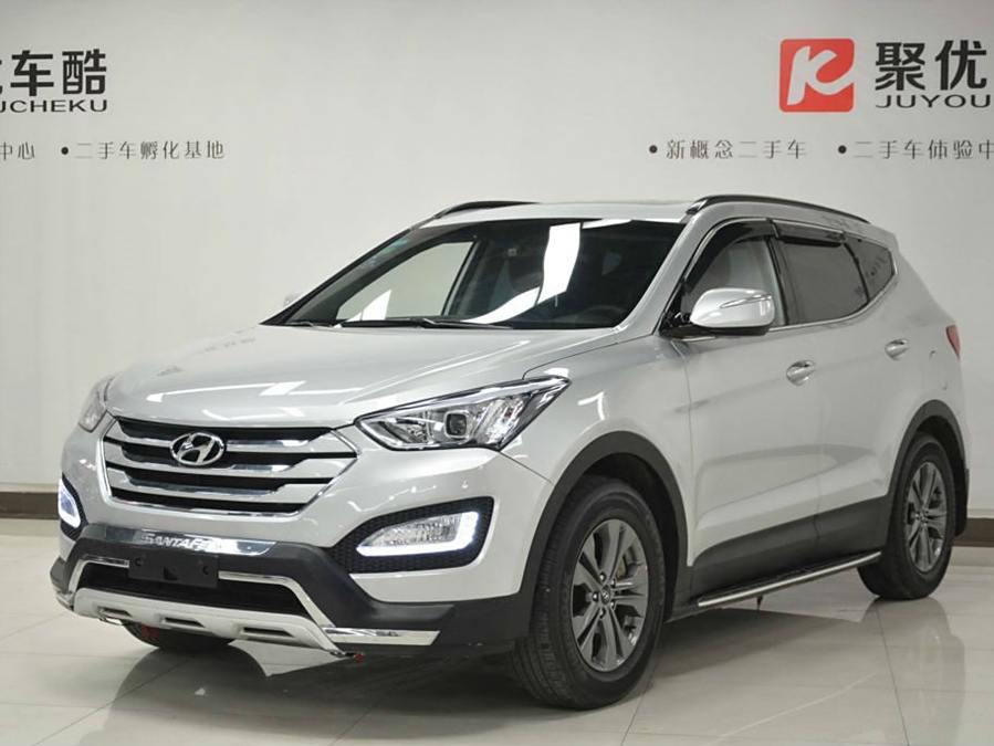 全新胜达 2015款 2.4l 自动两驱舒适型 5座