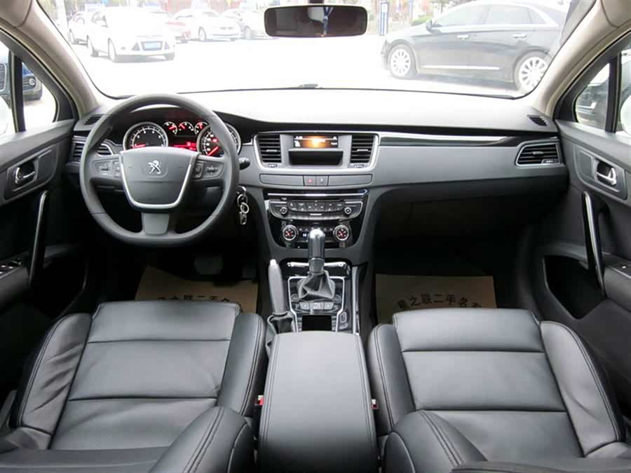 标致508 2012款 2.0l 自动天窗经典版