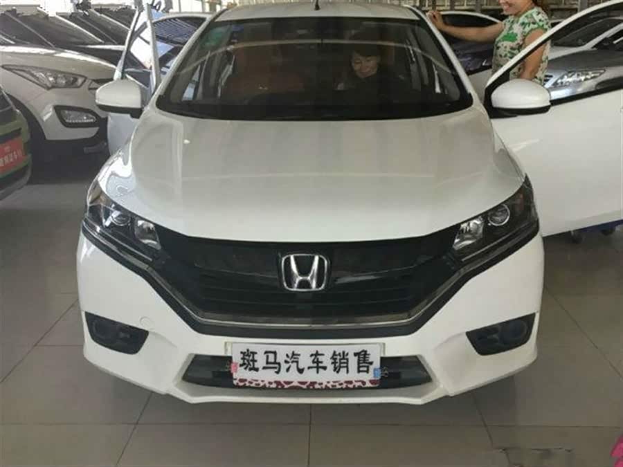 长安/启动钥匙倒车雷达无电话车载自动空调真皮方向盘哥瑞蓝牙之星2可以首付吗图片