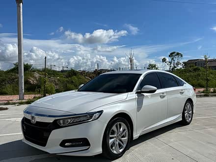 �Ÿ� 2018�� 260TURBO ��Ӣ�� ��VI