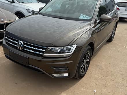 ;L 2017 330TSI Զ