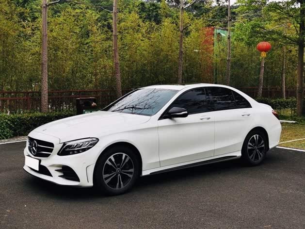 2020款奔驰C,2020款奔驰c内饰 奔驰c级 2020款 c 260 运动版