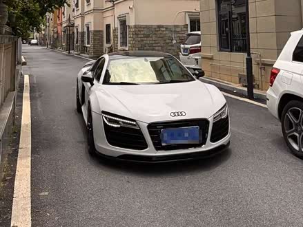 µR8 2014 4.2 FSI quattro