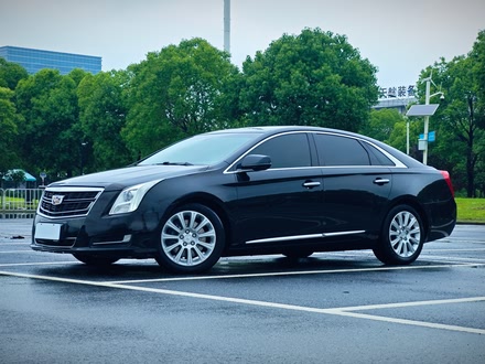 XTS 2016 28T 