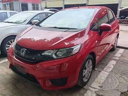 Ǳֱ ɶ 2014 1.5L LX CVT
