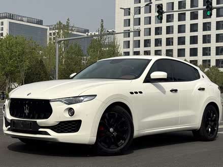 Levante 2016 3.0T ׼