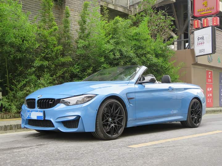 宝马m4 2018款 m4敞篷轿跑车车迷限量版