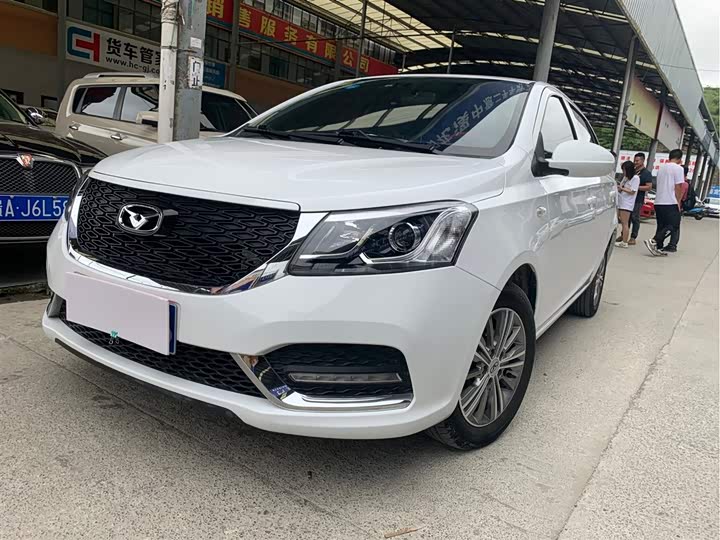 凯翼e3 2018款 1.5l 手动尊贵型