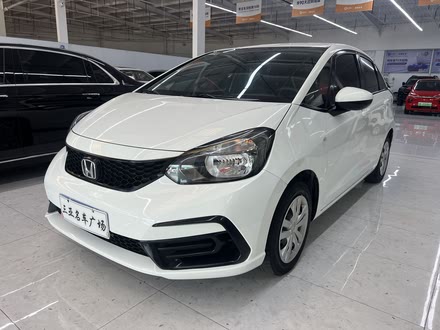 ɶ 2021 1.5L CVT