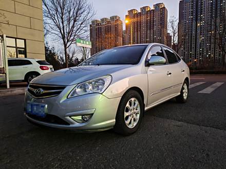 ö 2011 1.6L Զ