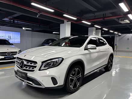 GLA 2018 GLA 200 ʱ