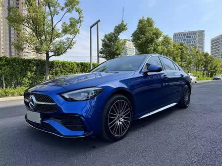 C 2023 C 260 L ˶