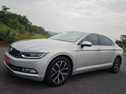 ݶִ  2017 330TSI DSG 