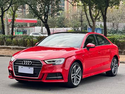 ɽְµ µA3 2018 30 Limousine 40 TFSI ˶