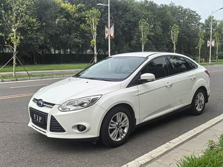 ܿڶָ ˹ 2012  1.6L Զ