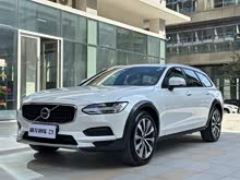 �֠���V90 2022�� Cross Country B5 AWD ���h��