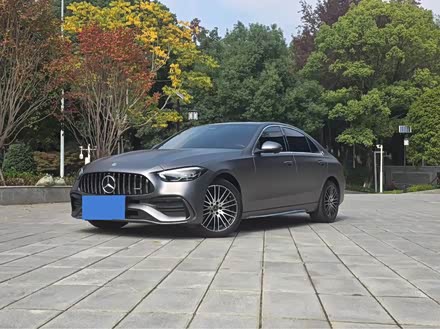 ���޶��ֱ���C�� 2023�� C 260 L �˶���