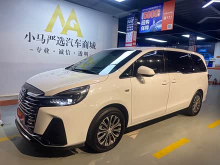 ݶֱ GL8 2021 ½Ϲ 652T 