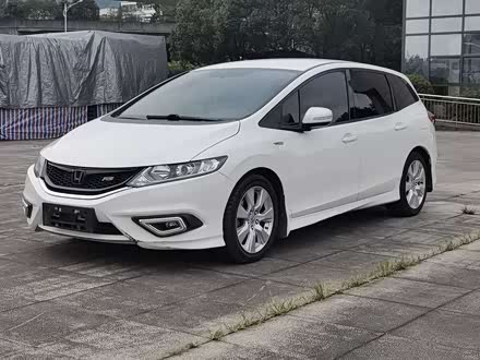 ���Ҷ��ֱ��� �ܵ� 2013�� 1.8L �Զ����ʰ� 5��