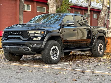 RAM Trucks 2022 6.2L Զ