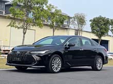 ������ 2022�� �p�� 2.5L XLE���F��