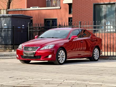 ���������׿���˹IS 2009�� 300 �Ŷ���