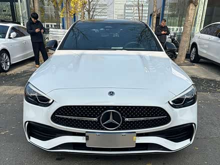 ֱ C 2024 Ŀ C 260 L ҹ˶