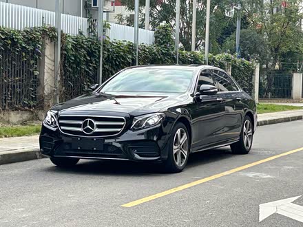 ����E�� 2019�� E 200 L �˶���