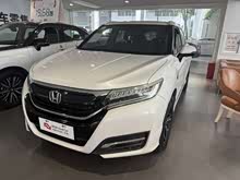 UR-V 2017 370TURBO ҫ V