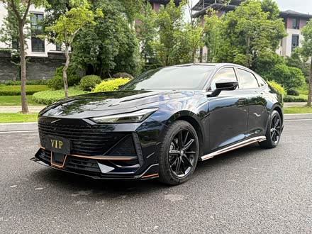 ɽL(zhng)UNI-V 2022 1.5T \(yn)(dng)