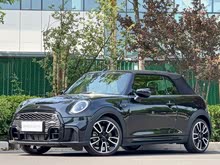 MINI 2023款 2.0T COOPER S CABRIO 赛车手