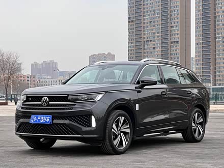 ��˳���ִ��� ��Ѳ 2023�� 380TSI ����R-LineѲ�ΰ�