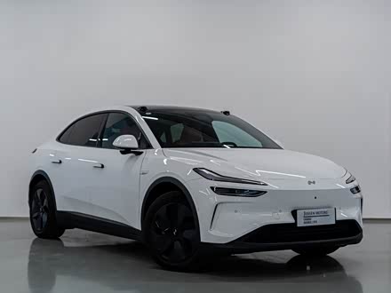 �Ͼ������ֵ� �ֵ�L60 2024�� 85kWh ������