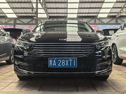 ��ţ�� 2019�� EcoBoost 245 ������