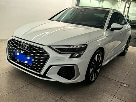 �˴����ְµ� �µ�A3 2022�� A3L Limousine 35 TFSI ʱ���˶���