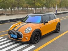 MINI 2015款 1.5T COOPER Fun 五门版