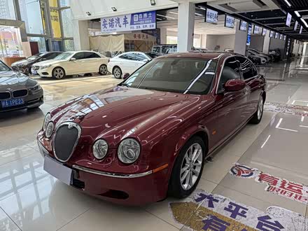 �ݱ�S-TYPE 2006�� 3.0���е�ذ�
