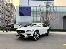 ֠V90 2022 Cross Country B5 AWD 