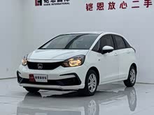 ɶ 2021 1.5L CVT