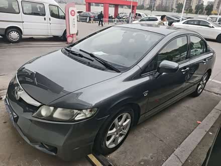 �������ֱ��� ˼�� 2009�� 1.8L �Զ����ʰ�