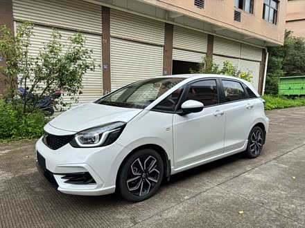 ���Ҷ��ֱ��� LIFE 2021�� 1.5L CVT SPORT�Ķ���