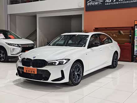 ����3ϵ 2025�� 330Li M�˶���ҹ��װ