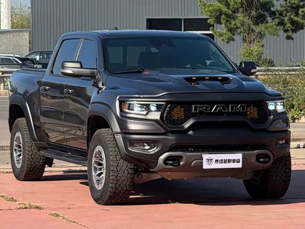 ram trucks霸王龙 2022款 6.2t 自动