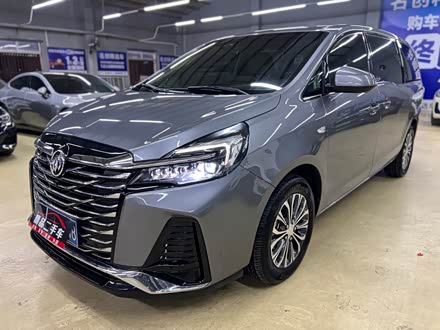 ݶֱ GL8 2022 ½Ϲ 652T 