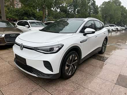 ���ݶ��ִ��� ID.4 CROZZ 2024�� ����������