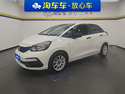 ɶ 2021 1.5L CVT