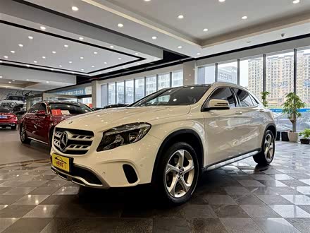 YGLA 2018 GLA 200 (dng)