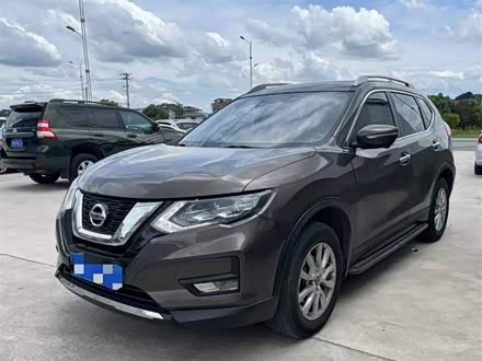 濥 2022 2.0L 